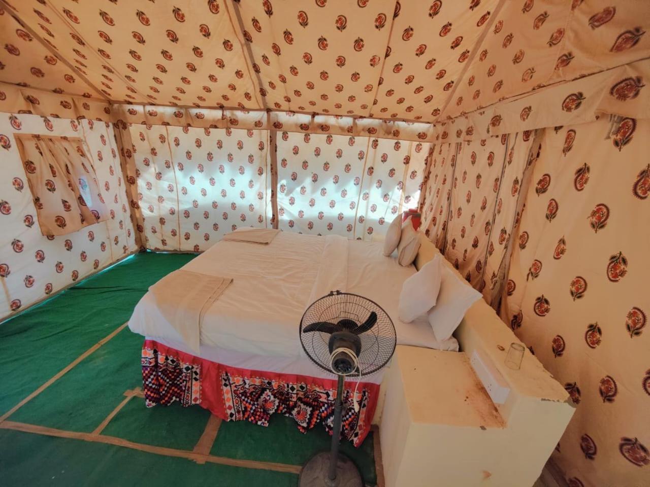Om Luxury Resort Jaisalmer Værelse billede